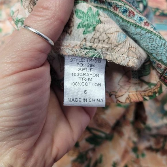 GiGio, Gorgeous Boho-Floral, Low V-Cut - Picture 8 of 10